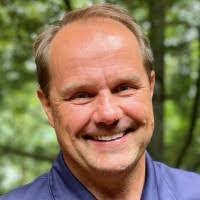 Gary Kloos's Instagram, Twitter & Facebook