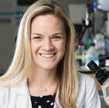 Lindsey Avery's Instagram, Twitter & Facebook