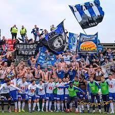 Zoomalia.nl is de online dierenspeciaalzaak tegen lage prijzen die meer dan 100 000 producten in aanbieding heeft (van voeding tot accessoires voor dieren). Fanatics Of Football On Twitter Fc Luzern At Klaksvik Ultras Uel