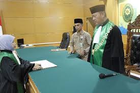 Yang amat arif tun tengku maimun binti tuan mat telah dilahirkan di kota bharu, kelantan pada 02 julai 1959. Acara Pelantikan Hakim Baru Di Awal Tahun 2020