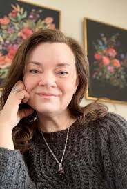 Jen Leclair's Instagram, Twitter & Facebook