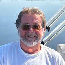 How to remove yellow jackets from an exterior wall?