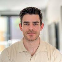 Justin Tilley's Instagram, Twitter & Facebook