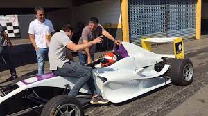 R$ 300.000,00 rua 01, nº03 loteamento de. Mario Ferreira Na Estrada Teste De Formula Zezinho Muggiati Youtube