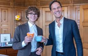 His father was in his late 50s when mark rutte was born and had quite a story to tell by then. Verzorgende Teun 20 Op De Koffie Bij Premier Rutte Tvv