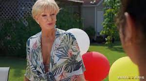 Gilf crashes pool.party