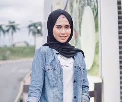 Kesultanan melayu melaka (كسلطانن ملايو ملاک) adalah sebuah kerajaan melayu yang terkenal dan termasyhur di asia tenggara. Dek Kerana Misai Tangan Berbulu Gadis Handsome Dilamar Tapi Respons Ibunya Aduhai Selamba Je Viral Mstar