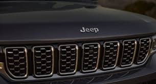 Watch bruce springsteen's first commercial appearance in jeep super bowl ad. Undercover Boss Mystery Of Bruce Springsteen Jeep Ad Will Be Solved On Super Bowl Sunday Carscoops