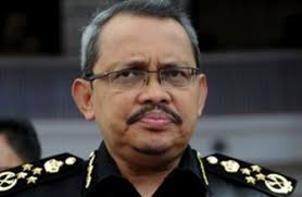 Bekas ketua pesuruhjaya suruhanjaya pencegahan rasuah malaysia (sprm), tan sri dzulkifli ahmad dipercayai telah disenarai hitam oleh jabatan imigresen? Ketua Sprm Letak Jawatan