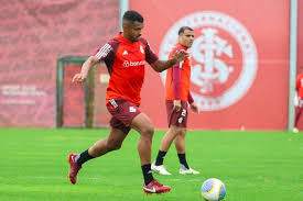 Descobri quem é o "pai" da contratação de Clayton Sampaio pelo Inter