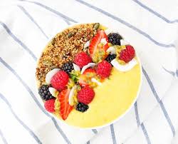 19 Smoothie Bowl Recipes To Blend Up This Morning Smoothie Schussel Rezept Gesunde Fruhstucks Smoothies Smoothie Rezepte