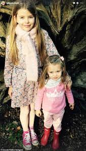 She made the trip of more than 200 miles after receiving a. Amanda Holden Feiert Den 9 Geburtstag Ihrer Tochter Hollie Aktuelle Boulevard Nachrichten Und Fotogalerien Zu Stars Sternchen