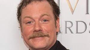 British Comedian Dies On Stage During Performance