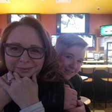 anna eide (@littleredtoo)