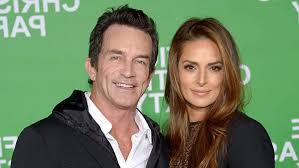 How much does jeff make per season of survivor? Jeff Probst Net Worth Salary Age Height House Realitystarfacts