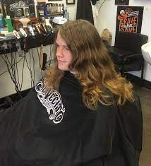 Coiffure Longue Bouclee Homme Coiffure Longue Coiffure Jeunes Hommes Coiffures