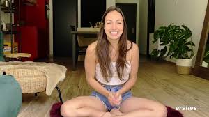 Вы когда-нибудь хотели сняться в видео Ersties?! - Узнай, как стать самым  удачливым парнем в мире