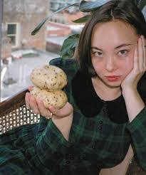 Noriko Smith's Instagram, Twitter & Facebook