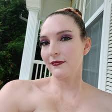 Is it ok to feed a Doberman puppy chicken breast and rice or chicken breast  and half kibble every once in a while and is being inconsistent bad for  digestion?