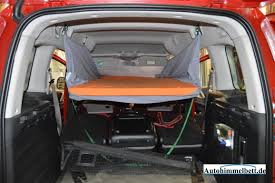 Schlafen Im Mercedes Citan Yoc Since 2012 Bequem Im Auto Ubernachten Mit Auto Himmelbett De In 2020 Car Camper Minivan Camping Ford Transit