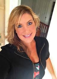 Amanda Purcell is fundraising for Cancer Research UK