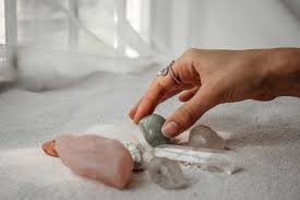 You've likely heard a lot about how crystals and precious gems can be healing and helpful for learn the unique properties of popular crystals with this beginner's guide and how to work with their. The Best Crystals For Beginners Two Wander