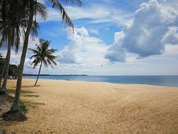 Keindahan pantai di tepi jalan. 14 Tempat Menarik Di Desaru Percutian Tepi Pantai Yang Best