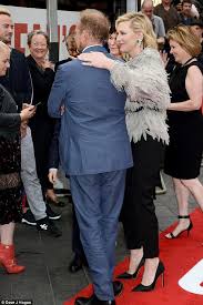 He is the husband of actress cate blanchett. Cate Blanchett Makes Rare Public Appearance With Husband Andrew Upton Express Digest