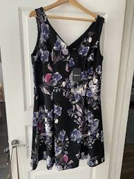 Dkny Ladies Stretch Black Floral Dress Size 16 Dresses Ebay Link In 2020 Floral Dress Black Size 16 Dresses Fashion