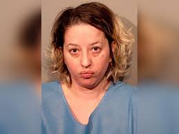 Jeanette Crespo's Instagram, Twitter & Facebook