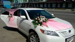 Hiasan bunga mobil pengantin tipe brp225.000: Ide Hiasan Mobil Pengantin Dan 8 Aksesoris Hiasan Cantik Untuk Hari Pernikahan Makin Berkesan