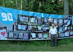Plakat zum 40 geburtstag selbst gestalten / einladungskarten hochzeit. Corona In Langenhagen Gunther Wehrhahn Bekommt Zum 90 Geburtstag Plakate