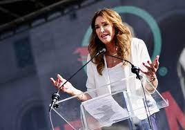 Who owns your identity, and how can old ways of thinking be caitlyn jenner's reality show, like its subject, was far from perfect. Wiklfijccz5ffm