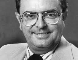 Paul Hogan, Former Tampa Tribune Managing Editor, Dies at 83