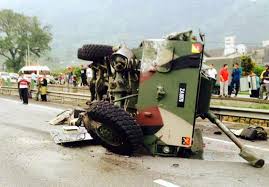 Ada banyak sekali kereta api di indonesia. Kereta Perisai Atm Terbalik Dua Anggota Tentera Maut Semasa Mstar