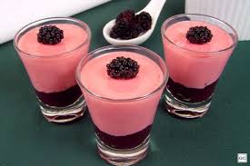 Mousse De Frutas Vermelhas Com Geleia Guia Da Cozinha Mousse De Fruta Sobremesa Com Frutas Receitas De Mousse