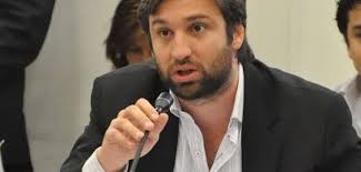 Pianesi: “Nos va muy bien con nuestra forma de trabajar estando todo el  tiempo en la calle escuchando a la gente”