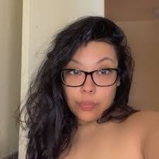 Destiny Crump's Instagram, Twitter & Facebook