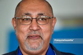 He obtained his professional diploma in leadership and management by the new zealand institute of management, new zealand in 2003. Takut Borang Kena Reject Syed Ali Alhabshee Malaysiagazette