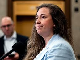 Heidi Jay (@artofmyart)