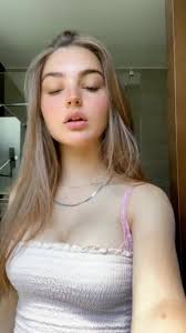 Anna (@user1215301281247)