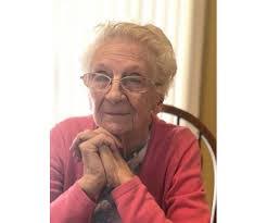 Louise Willett's Instagram, Twitter & Facebook