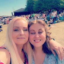 Tracey O'Neill in people