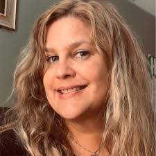 Danielle Wenger's Instagram, Twitter & Facebook