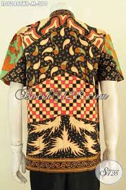 Produknya juga sangat terjamin kualitasnya, dan harganya juga terjangkau. Model Baju Batik Pria Kerah Shanghai Busana Batik Lengan Pendek Halus Motif Klasik Proses Tulis Yang Bikin Penampilan Pria Lebih Istimewa Ld9246tk M Toko Batik Online 2021