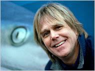 The Secret Science Club: The Secret Science Club presents Marine Biologist  Hans Walters, PLUS a special live-screening from Shark Week, Thursday,  August 16, 8PM @ the Bell House, FREE!