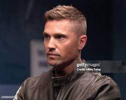 11,531 Mike Bang Stock Photos, High-Res Pictures, and Images