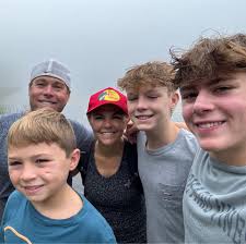 Recommendations for Saturday team lunches near Ice Vault in Wayne, NJ