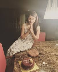 When samantha's tenth birthday party is spoiled by the boy next door, aunt cornelia and her young twin sisters try to ease samantha's disappointment by inviting her and. Naga Chaitanya Does It For Samantha S Birthday Tamil News Indiaglitz Com