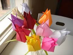 что можно сделать маме на 8 марта из бумаги Kak Sdelat Tyulpan Origami Mame K 8 Marta Shema Origami Iz Bumagi Tyulpan Karapuzovedenie Origami Podelki Iskusstvo Origami